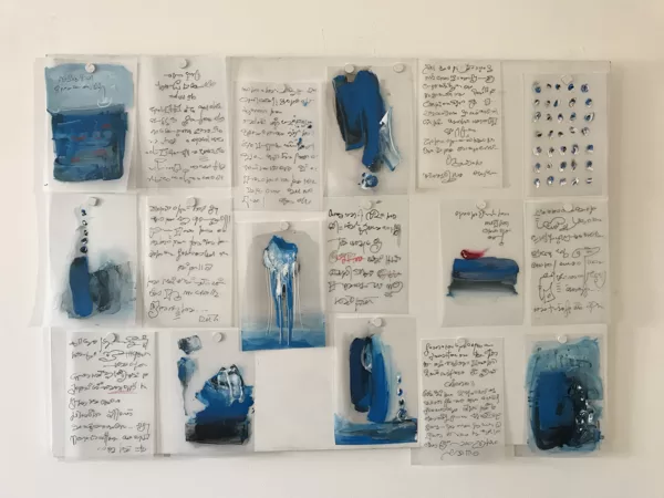 Lettere al mare, 2021, smalto e marker su poliestere, magneti, tavola magnetica